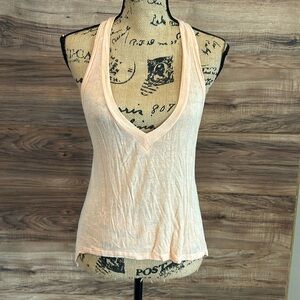 Lulu’s peach flowy tank top